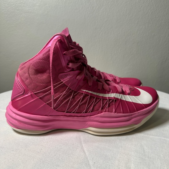 Nike Hyperdunk 2012 Think Pink Size 8.5 Sneakers - Picture 5 of 8